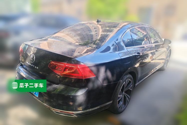Used Volkswagen Magotan 2021 330TSI DSG 30th Anniversary Edition Rear Right 45 Deg