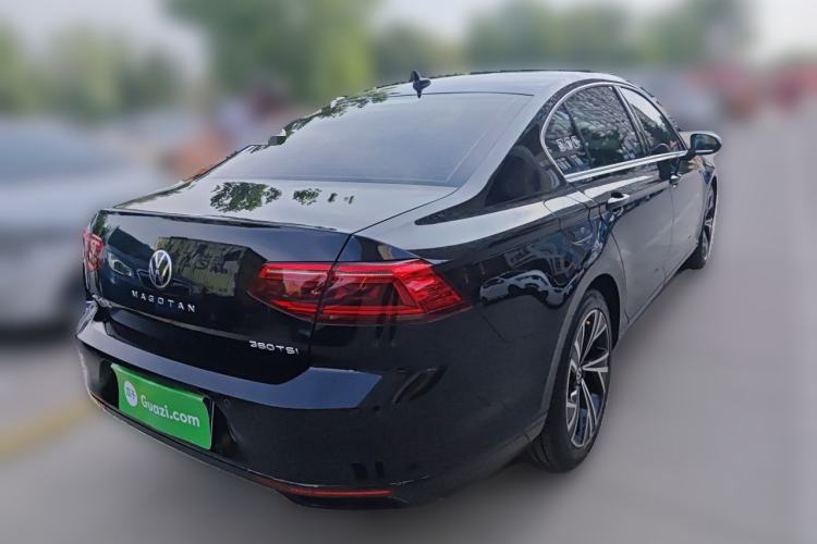 Used Volkswagen Magotan 2021 330TSI DSG 30th Anniversary Edition Rear Right 45 Deg