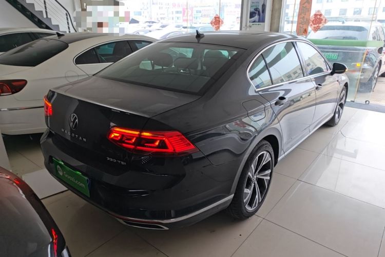 Used Volkswagen Magotan 2021 330TSI DSG 30th Anniversary Edition Rear Right 45 Deg