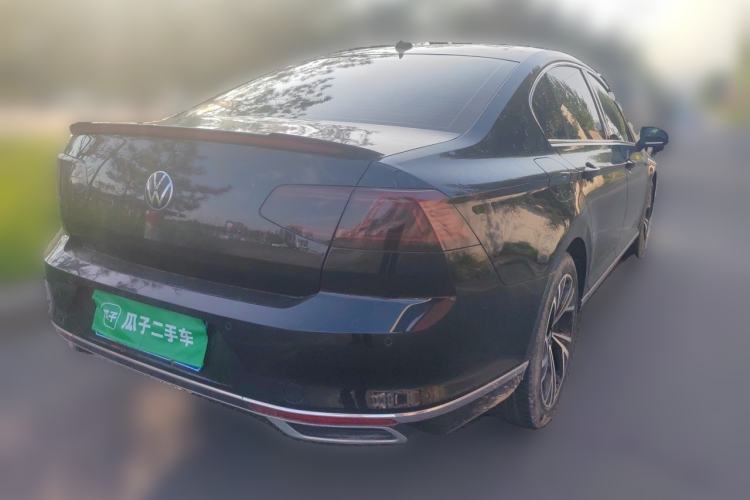 Used Volkswagen Magotan 2021 330TSI DSG 30th Anniversary Edition Rear Right 45 Deg