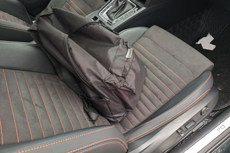 Used Volkswagen Magotan 2021 330TSI DSG 30th Anniversary Edition Right Front Seat