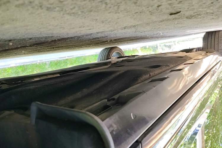 Used Volkswagen Magotan 2021 330TSI DSG 30th Anniversary Edition Right Side Sill