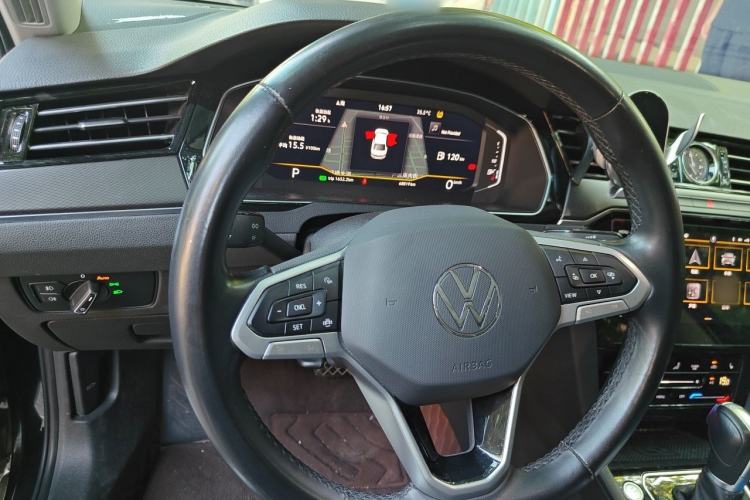 Used Volkswagen Magotan 2021 330TSI DSG 30th Anniversary Edition Steering Wheel