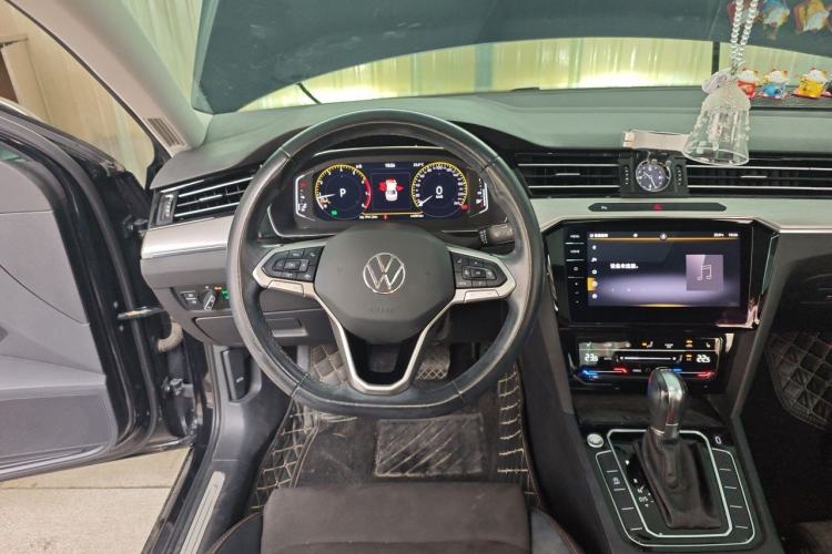 Used Volkswagen Magotan 2021 330TSI DSG 30th Anniversary Edition Steering Wheel