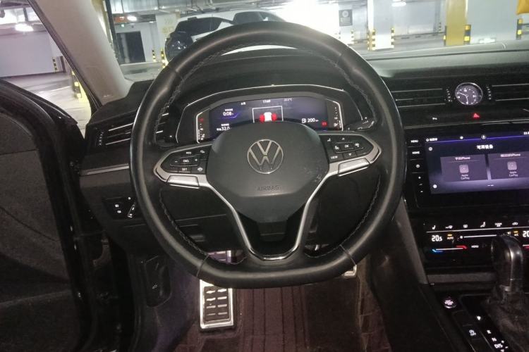 Used Volkswagen Magotan 2021 330TSI DSG 30th Anniversary Edition Steering Wheel