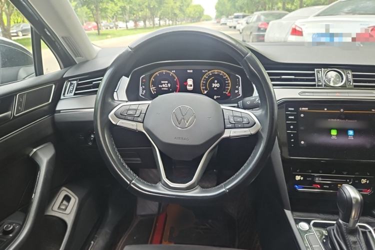 Used Volkswagen Magotan 2021 330TSI DSG 30th Anniversary Edition Steering Wheel