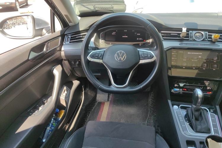 Used Volkswagen Magotan 2021 330TSI DSG 30th Anniversary Edition Steering Wheel