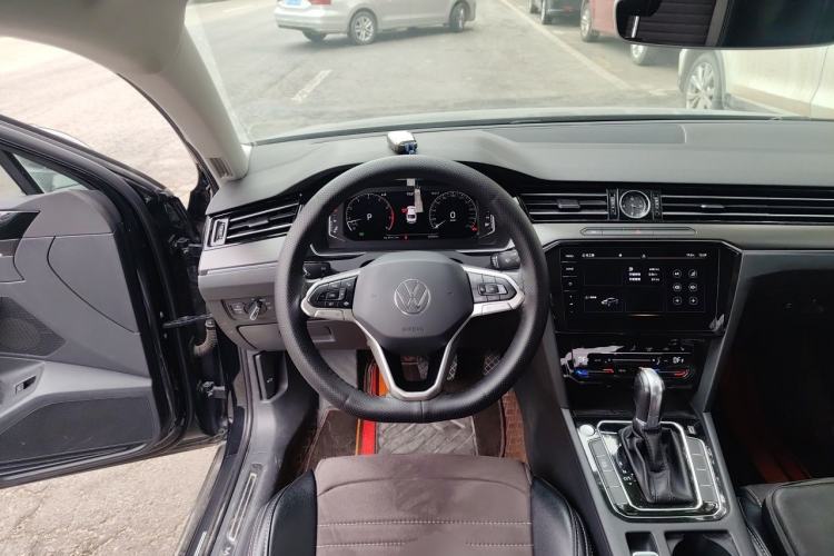 Used Volkswagen Magotan 2021 330TSI DSG 30th Anniversary Edition Steering Wheel