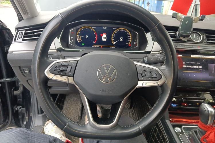 Used Volkswagen Magotan 2021 330TSI DSG 30th Anniversary Edition Steering Wheel