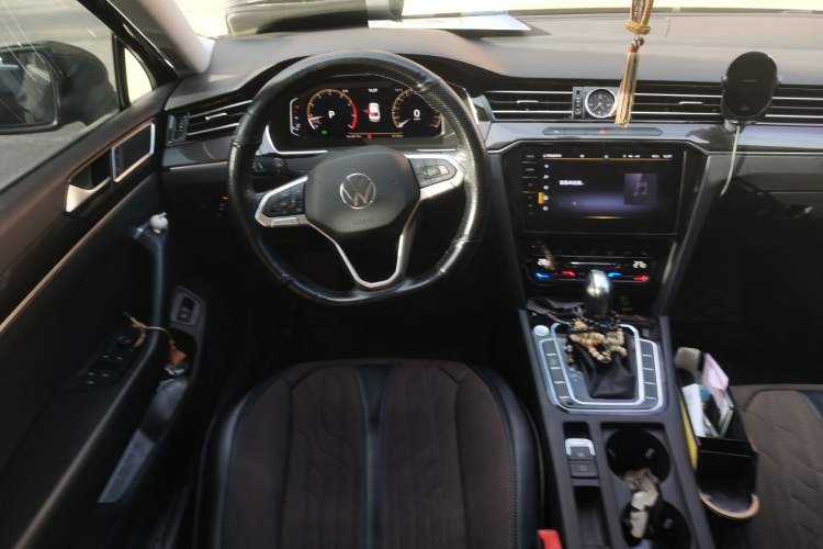 Used Volkswagen Magotan 2021 330TSI DSG 30th Anniversary Edition Steering Wheel