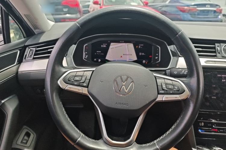 Used Volkswagen Magotan 2021 330TSI DSG 30th Anniversary Edition Steering Wheel