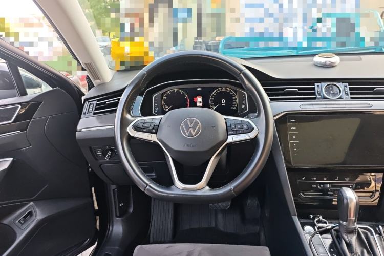 Used Volkswagen Magotan 2021 330TSI DSG 30th Anniversary Edition Steering Wheel
