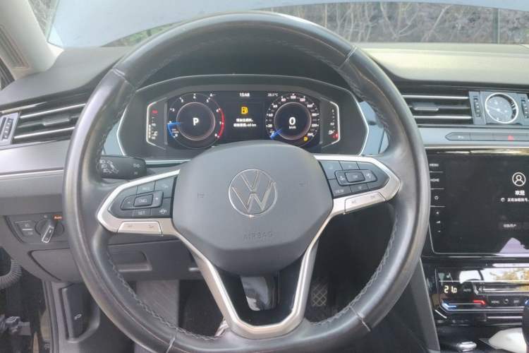 Used Volkswagen Magotan 2021 330TSI DSG 30th Anniversary Edition Steering Wheel