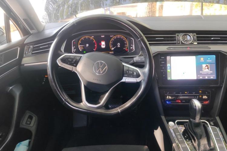 Used Volkswagen Magotan 2021 330TSI DSG 30th Anniversary Edition Steering Wheel