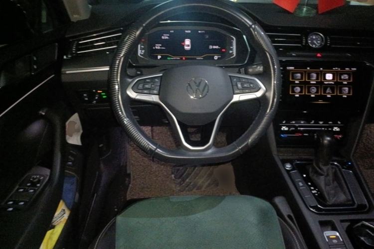 Used Volkswagen Magotan 2021 330TSI DSG 30th Anniversary Edition Steering Wheel