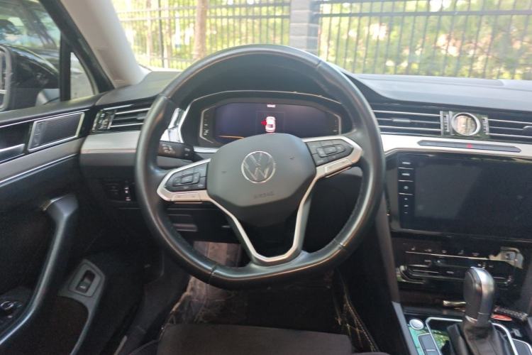 Used Volkswagen Magotan 2021 330TSI DSG 30th Anniversary Edition Steering Wheel
