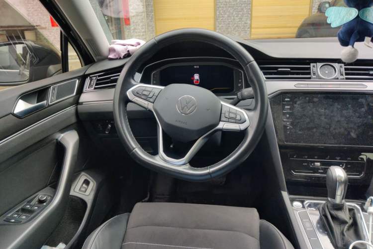 Used Volkswagen Magotan 2021 330TSI DSG 30th Anniversary Edition Steering Wheel