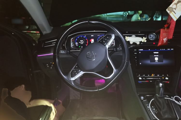 Used Volkswagen Magotan 2021 330TSI DSG 30th Anniversary Edition Steering Wheel