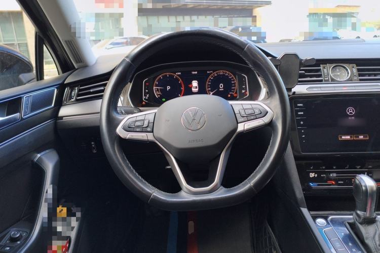Used Volkswagen Magotan 2021 330TSI DSG 30th Anniversary Edition Steering Wheel