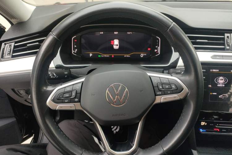 Used Volkswagen Magotan 2021 330TSI DSG 30th Anniversary Edition Steering Wheel