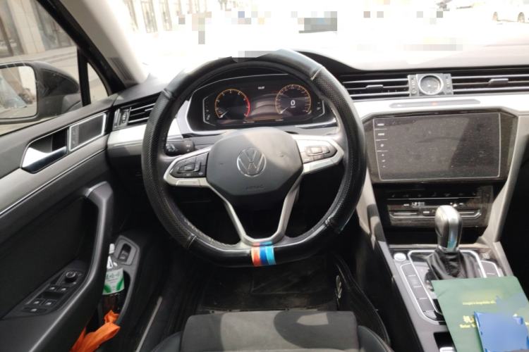 Used Volkswagen Magotan 2021 330TSI DSG 30th Anniversary Edition Steering Wheel