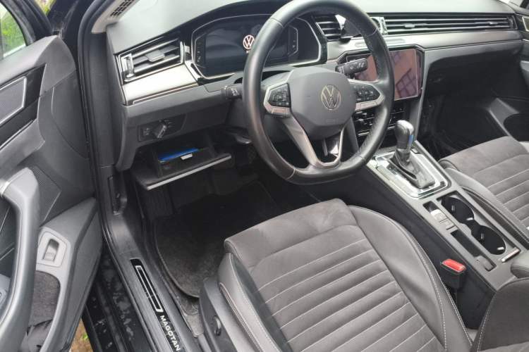 Used Volkswagen Magotan 2021 330TSI DSG 30th Anniversary Edition Steering Wheel