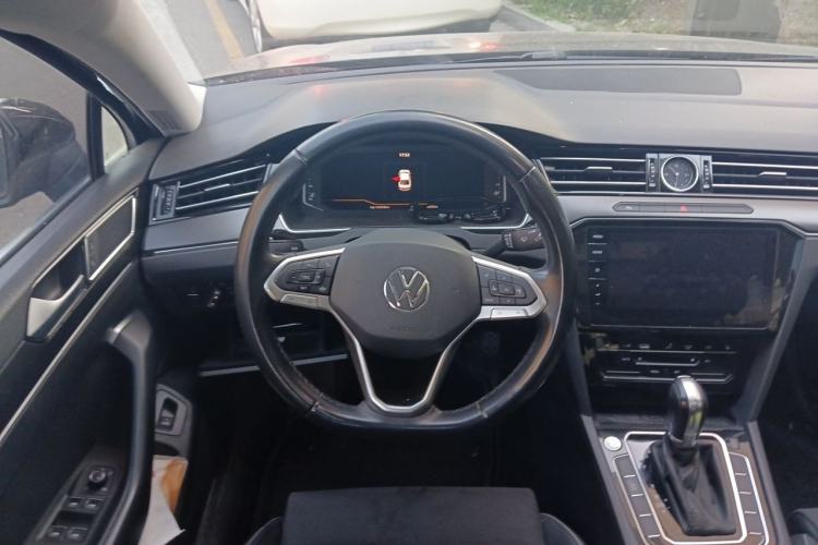 Used Volkswagen Magotan 2021 330TSI DSG 30th Anniversary Edition Steering Wheel