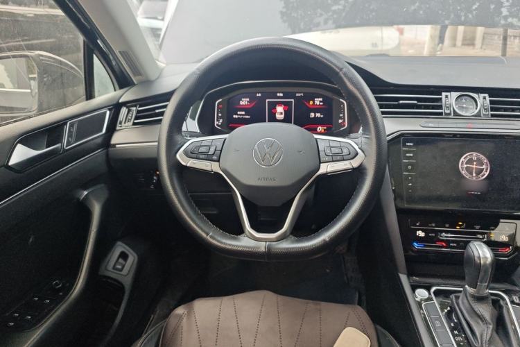 Used Volkswagen Magotan 2021 330TSI DSG 30th Anniversary Edition Steering Wheel