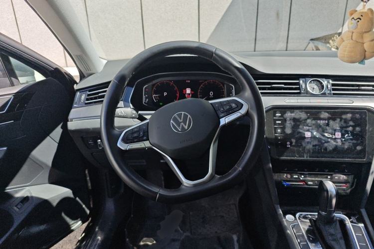 Used Volkswagen Magotan 2021 330TSI DSG 30th Anniversary Edition Steering Wheel
