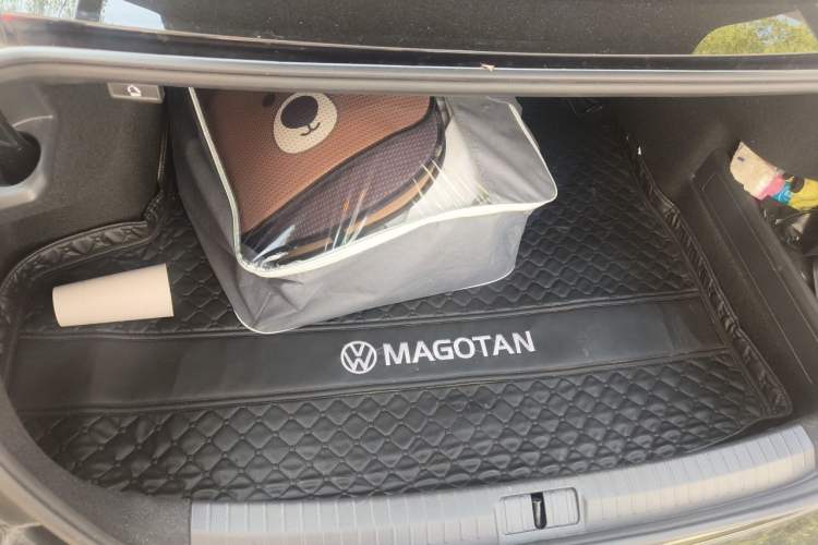 Used Volkswagen Magotan 2021 330TSI DSG 30th Anniversary Edition Trunk