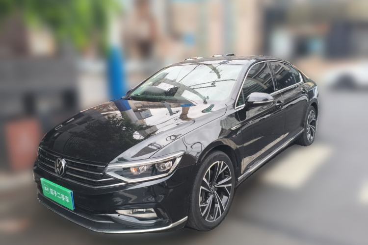 Used Volkswagen Magotan 2021 330TSI DSG 30th Anniversary Edition Guazi used car, China used car export, Used car for sale, Used  cars, Cheapest cars for sale
