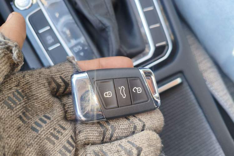 Used Volkswagen Magotan 2021 330TSI DSG 30th Anniversary Edition Vehicle Key