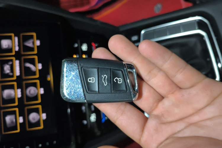 Used Volkswagen Magotan 2021 330TSI DSG 30th Anniversary Edition Vehicle Key
