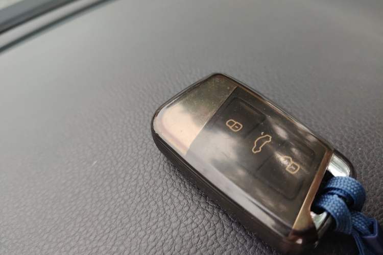 Used Volkswagen Magotan 2021 330TSI DSG 30th Anniversary Edition Vehicle Key