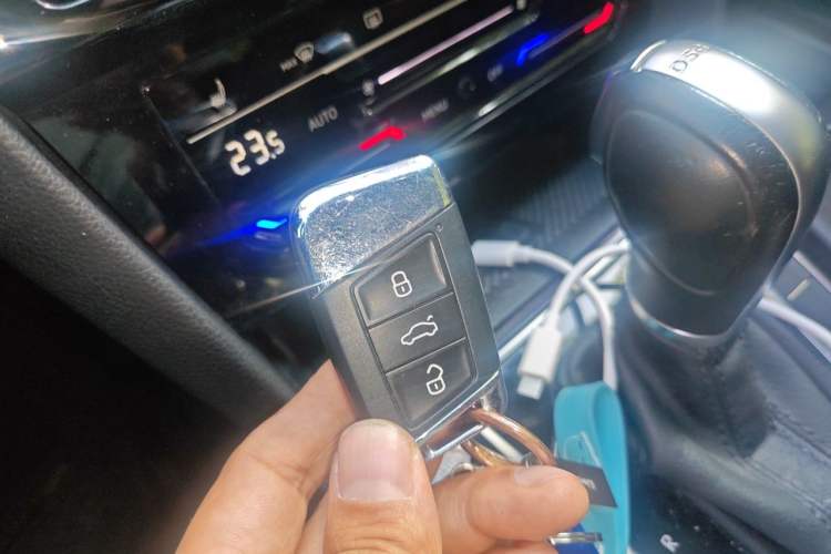 Used Volkswagen Magotan 2021 330TSI DSG 30th Anniversary Edition Vehicle Key
