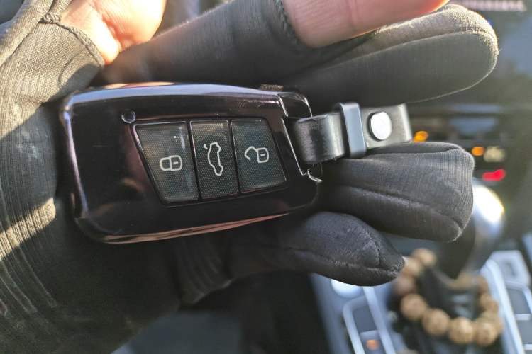 Used Volkswagen Magotan 2021 330TSI DSG 30th Anniversary Edition Vehicle Key