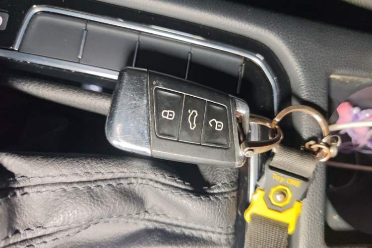 Used Volkswagen Magotan 2021 330TSI DSG 30th Anniversary Edition Vehicle Key
