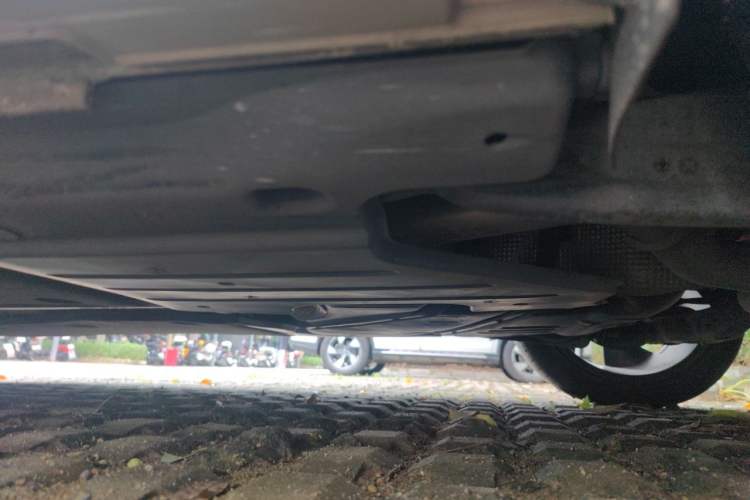 Used Volkswagen Magotan 2021 330TSI DSG 30th Anniversary Edition Chassis Rear Left
