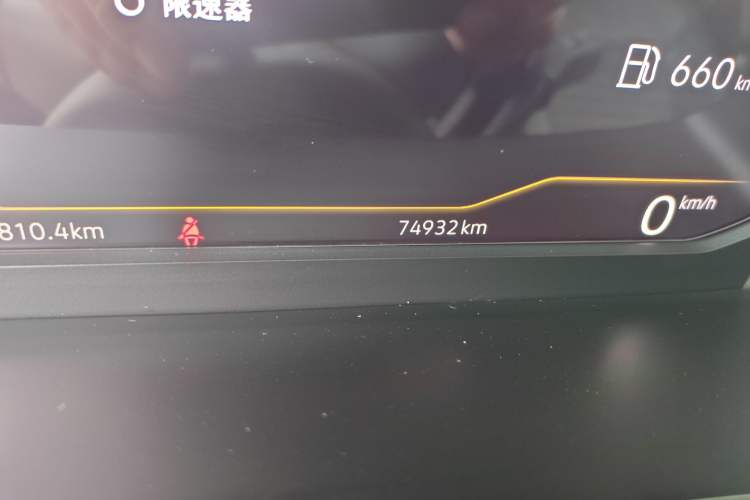 Used Volkswagen Magotan 2021 330TSI DSG 30th Anniversary Edition Odometer Close Up