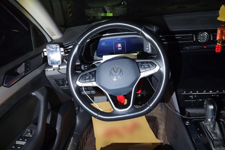 Used Volkswagen Magotan 2021 330TSI DSG 30th Anniversary Edition Steering Wheel