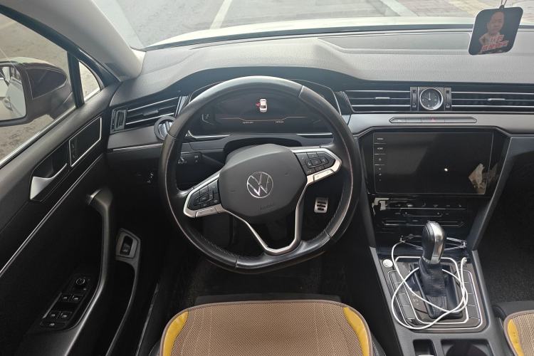 Used Volkswagen Magotan 2021 330TSI DSG 30th Anniversary Edition Steering Wheel