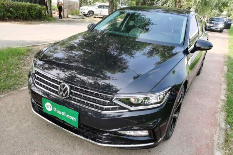 Ojetý Volkswagen Magotan 2023 2 Million Units Limited Edition 330TSI DSG Leading Version Guazi used car, China used car export, Used car for sale, Used  cars, Cheapest cars for sale
