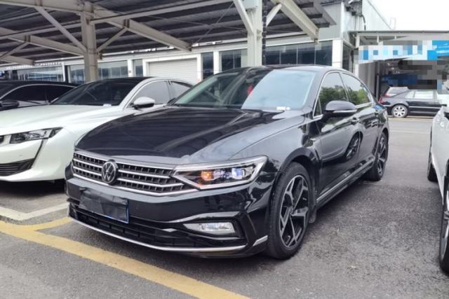 Used Volkswagen Magotan 2023 2 Million Units Limited Edition 330TSI DSG Leading Version