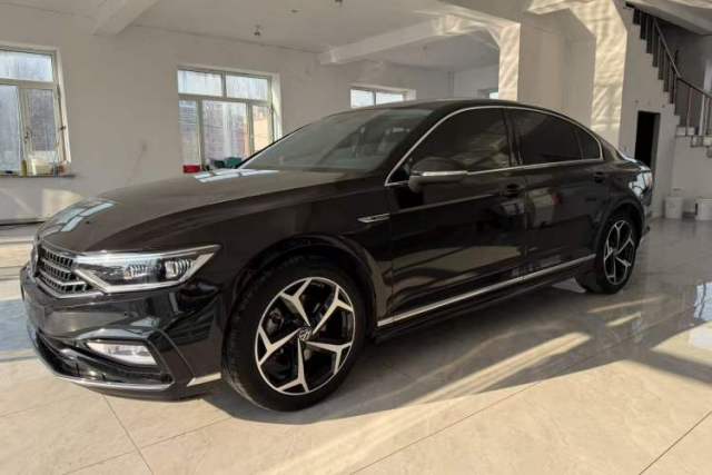 Ojetý Volkswagen Magotan 2023 2 Million Units Limited Edition 330TSI DSG Leading Version