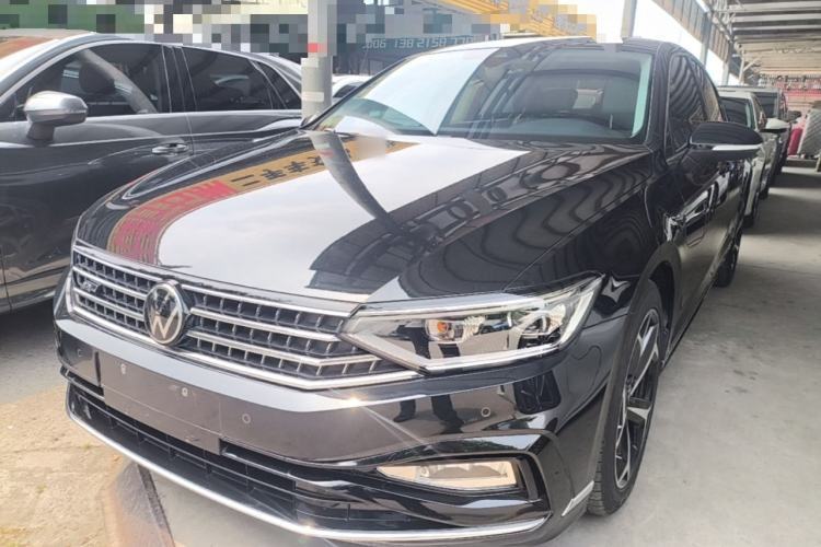 Volkswagen Magotan 2023 2 Million Units Commemorative Edition 330TSI DSG Luxury Version usata Guazi used car, China used car export, Used car for sale, Used cars, Cheapest cars for sale
