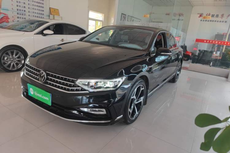 Used Volkswagen Magotan 2023 2 Million Units Commemorative Edition 330TSI DSG Luxury Version Guazi used car, China used car export, Used car for sale, Used cars, Cheapest cars for sale