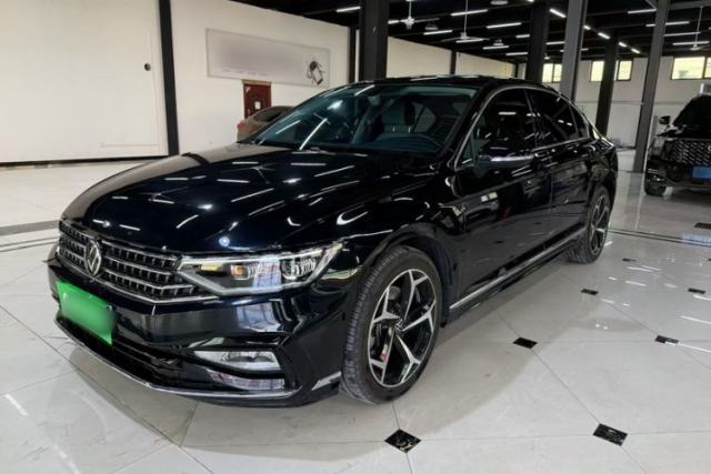 Used Volkswagen Magotan 2023 2 Million Units Limited Edition 330TSI DSG Leading Version