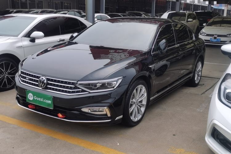 Ojetý Volkswagen Magotan 2023 2 Million Units Limited Edition 330TSI DSG Leading Version Guazi used car, China used car export, Used car for sale, Used  cars, Cheapest cars for sale