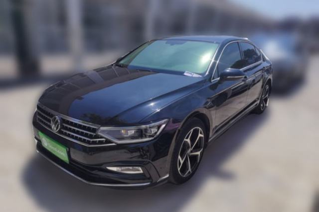 Używany Volkswagen Magotan 2023 2 Million Units Limited Edition 330TSI DSG Leading Version