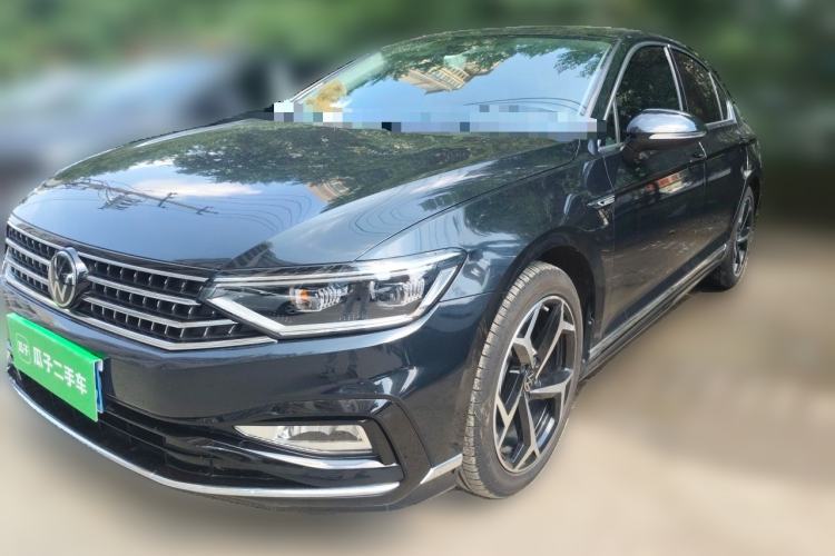 Used Volkswagen Magotan 2023 2 Million Units Commemorative Edition 330TSI DSG Luxury Version Guazi used car, China used car export, Used car for sale, Used  cars, Cheapest cars for sale